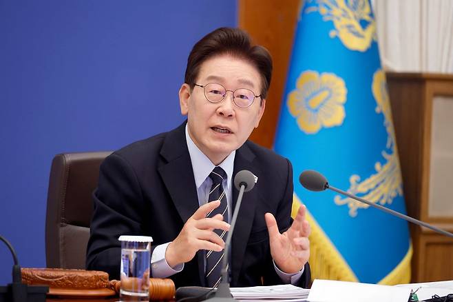 이재명 대통령이 20일 청와대에서 열린 제22회 국무회의 겸 제9차 비상경제점검회의에서 발언하고 있다. 청와대사진기자단