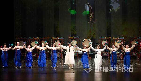 故 이애주 5주기, 제자들 '큰 나무 이야기' 공연…전통춤과 굿으로 삶·죽음 잇다.(사진=김경수 기자/ 발리볼코리아닷컴. 2026.5.19)