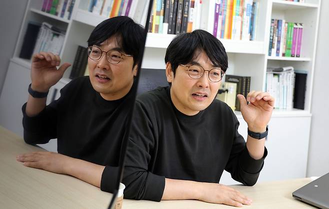 정성민 소장은 “학교마다 학생부 쓰는 스타일도 다르다. 교사가 관찰한 대로 쓰는 경우도 있고, 학생에게 자기 평가서를 써오라고 하는 경우도 있다. 최대한 솔직하고 풍성하게 써야 좋은 참고 자료가 된다”고 말했다. 강정현 기자
