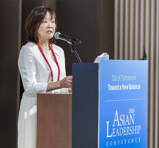 20일 서울 신라호텔에서 열린 아시안 리더십 콘퍼런스의 '한일 관계의 새로운 미래를 위하여'세션에서 아베 아키에 여사가 연설하고 있다./이태경기자