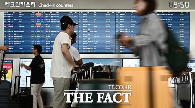 사진은 지난해 여름 휴가철 당시 인천국제공항 내부 모습. /박헌우 기자
