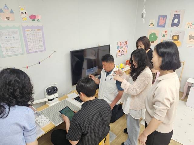 경북도가 AI 기술을 활용한 공공돌봄 혁신에 착수한다. 경북도 제공