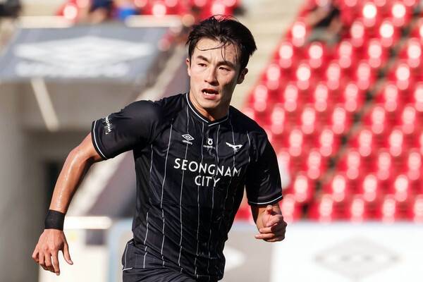 수원FC-성남FC, 2022년 이후 첫 격돌…승점 6점짜리 중위권 전쟁...사진은 성남FC 윤민호.(사진제공=성남FC)