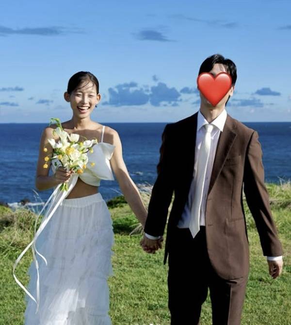 송이재 소셜 계정 캡처
