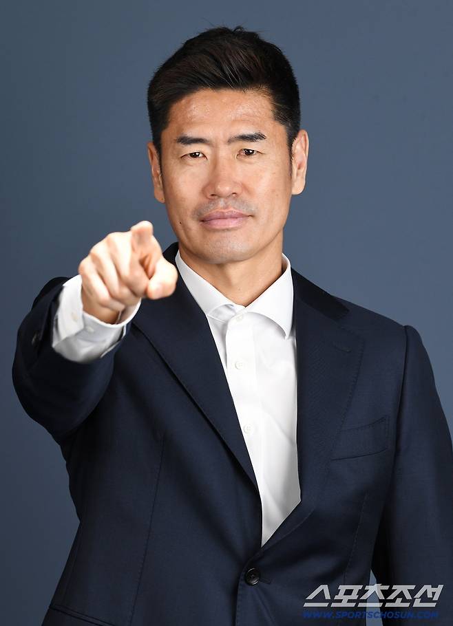 전 축구 국가대표 설기현이 스포츠조선을 방문해 포즈 취하고 있다. 정재근 기자 cjg@sportschosun.com/2026.5.26/