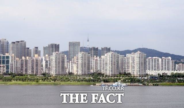 성동구 내 동별 결과를 보면 성수동과 한강변 지역에서는 오 당선인이 우세했다. /더팩트 DB