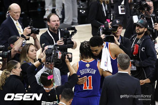 SAN ANTONIO, TX -JUNE5: of 2026 NBA Finals - Game One at Frost Bank Center on June 3, 2026 in San Antonio, Texas. NOTE TO USER: User expressly acknowledges and agrees that, by downloading and or using this photograph, User is consenting to terms and conditions of the Getty Images License Agreement. (Photo by Ronald Cortes/Getty Images) *** Local Caption ***