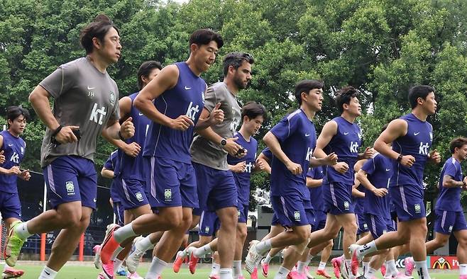 손흥민 등 한국 축구대표팀 선수들이 8일(한국시각) 멕시코 과달라하라 인근 사포판에서 2026 북중미월드컵 결전에 대비해 팀 훈련을 하고 있다. 사포판/연합뉴스