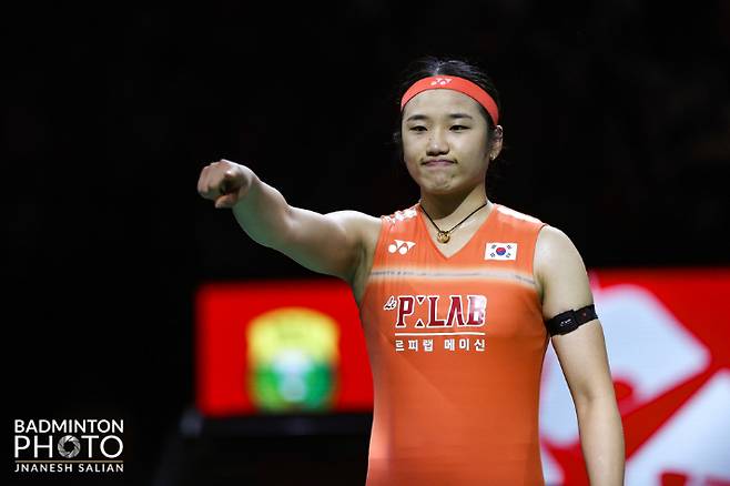 '2026 세계배드민턴연맹(BWF) 월드 투어 슈퍼 1000 인도네시아 오픈' 여자 댠식 정상에 오른 안세영. 대한배드민턴협회