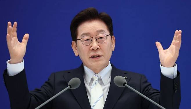이재명 대통령이 8일 청와대 영빈관에서 열린 취임 1주년 기자회견에서 발언하고 있다. 2026.6.8 연합뉴스