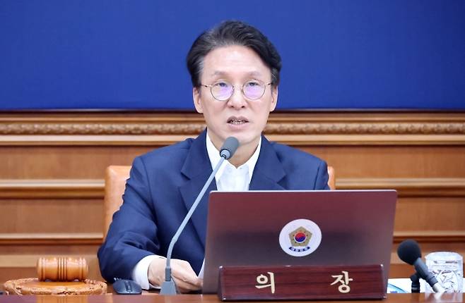 국무회의 겸 비상경제점검회의 주재하는 김민석 국무총리 (서울=연합뉴스) 안정원 기자 = 김민석 국무총리가 9일 오전 서울 종로구 정부서울청사에서 열린 국무회의 겸 비상경제점검회의에서 발언하고 있다. 2026.6.9 jeong@yna.co.kr