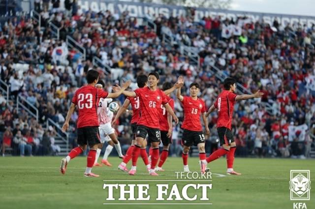 한국축구대표팀이 오는 12일(한국시간) 멕시코 과달라하라에서 체코와 월드컵 본선 A조 조별리그 1차전을 치른다. 사진은 지난달 31일 트리니다드토바고와 평가전에서 5-0 대승을 거둔 뒤 승리를 자축하는 태극전사들의 모습./프로보(미국 유타주)=KFA