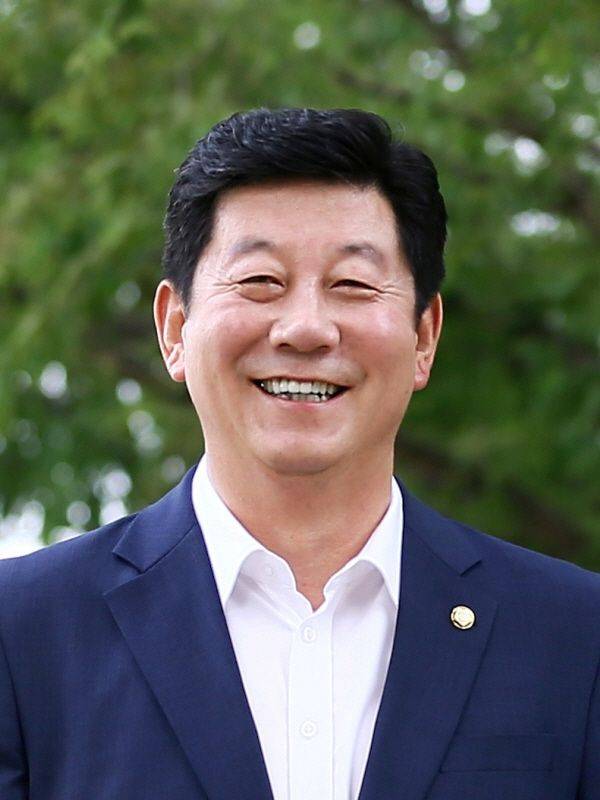 제9회 전국동시지방선거 선거운동 기간에 더불어민주당 부산 선대위 총괄선대본부장을 맡았던 박재호 전 국회의원. 국회 제공