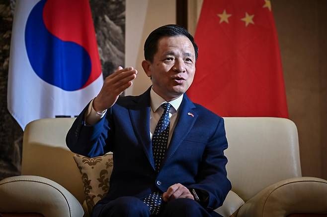 다이빙 주한중국대사가 2일 서울 중구 주한중국대사관에서 본보와 인터뷰하고 있다. 정다빈 기자