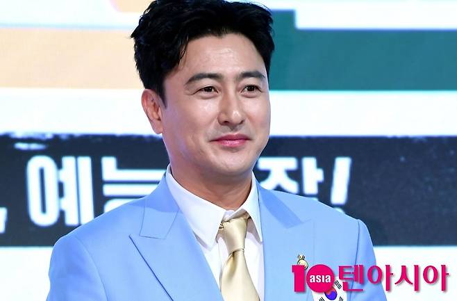 '티키티키 타카타카 토크토크쇼'가 체코전 승리를 기원하는 라이브 방송으로 축구 팬들과 만난다./사진=텐아시아DB