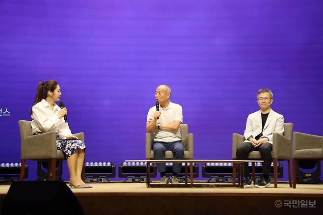 김병삼(가운데) 만나교회 목사가 지난해 2025 만나IC에서 목회 노하우를 나누고 있다. 만나교회 제공
