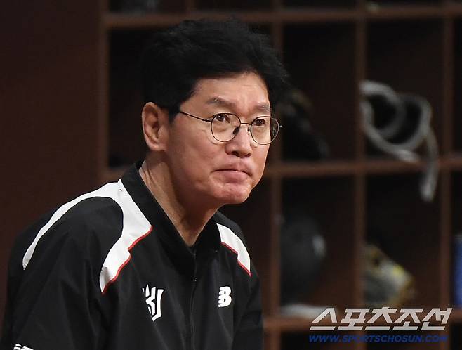 31일 서울 고척스카이돔에서 열린 KT 위즈와 키움 히어로즈의 경기. KT 이강철 감독이 미소짓고 있다. 고척=정재근 기자 cjg@sportschosun.com/2026.5.31/
