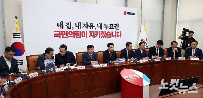 윤창원 기자