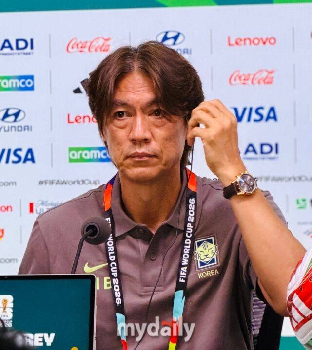 홍명보 대한민국 축구대표팀 감독이