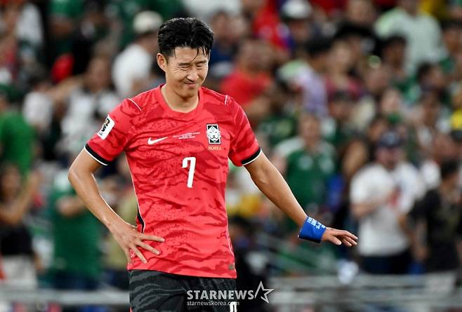 2026 북중미월드컵 A조 3차예선 대한민국 대 남아공 경기가 25일(한국시간) 멕시코 몬테레이 에스타디오 BBVA에서 열렸다. 후반전 선제골을 허용하며 남아공에 0-1로 패해 조3위에 머문 대표팀, 태극전사들의 아쉬움이 크다. /사진=김진경 대기자