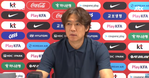 ▲홍명보 국가대표 축구팀 감독이 29일(한국시각) 자진 사퇴 기자회견을 하고 있다. 사진=JTBC 영상 갈무리