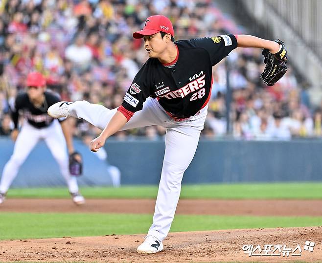 한화 이글스와 KIA 타이거즈가 23일 광주-KIA챔피언스필드에서 열린 2026 신한 SOL KBO리그 정규시즌 팀 간 12차전이 마무리된 이후 1대1 트레이드를 단행했다. 한화 내야수 하주석이 KIA로 향하고 KIA 투수 이형범이 한화 유니폼을 입는다. 엑스포츠뉴스 DB