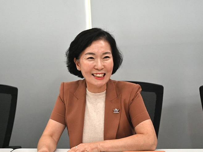 이은영 대표가 중도일보와 인터뷰를 진행하고 있다.(사진=정철희 기자)