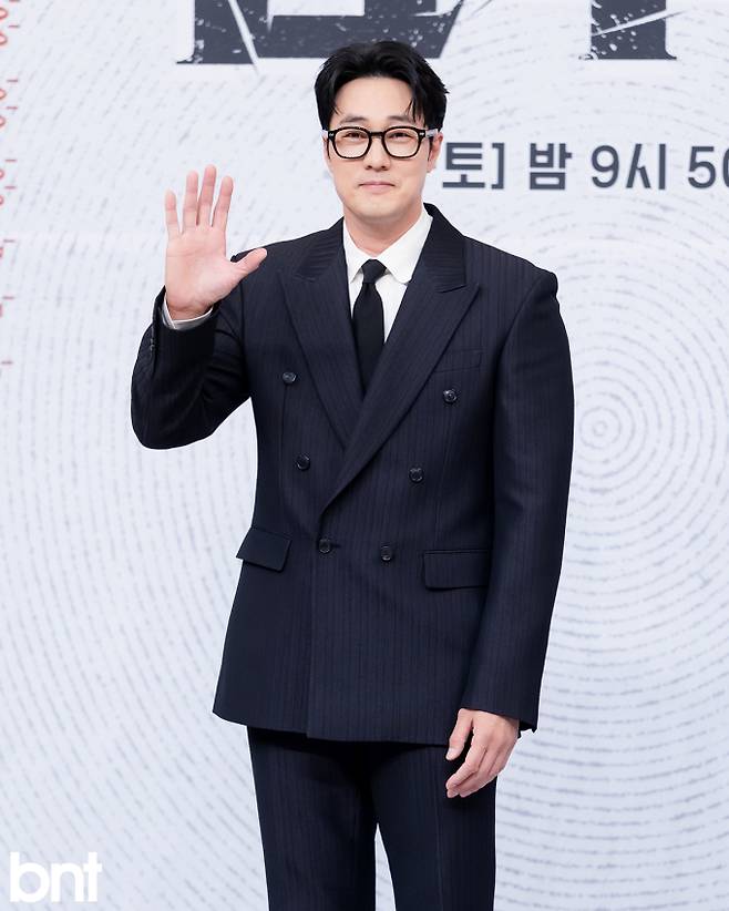 소지섭, ‘김부장’ 스태프 300명에 금 선물