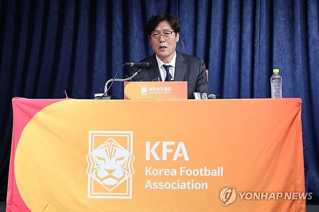 지난 2024년 7월, 대한축구협회 홍명보 감독 선임 관련 브리핑을 진행하는 이임생 전 대한축구협회 기술총괄이사 / 연합뉴스