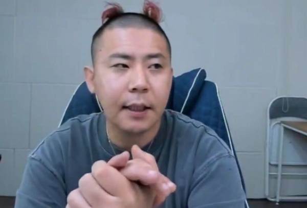 인터넷 방송 숲 BJ이자 유튜버 철구가 원정도박과 불법사채 이용 사실을 자수했다. 사진은 BJ 철구 모습. /사진=철구 SOOP 채널 캡처