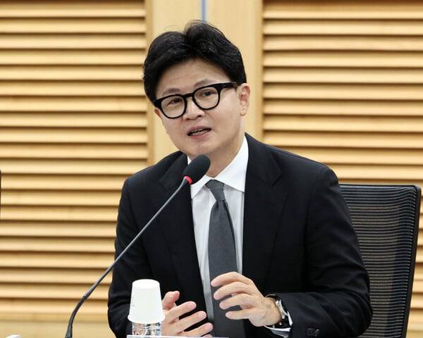 한동훈 무소속 의원이 29일 서울 여의도 국회에서 열린 '보완수사 금지, 기어이 범죄자의 편에 설 것인가' 긴급 토론회에서 발언하고 있다. photo 뉴시스