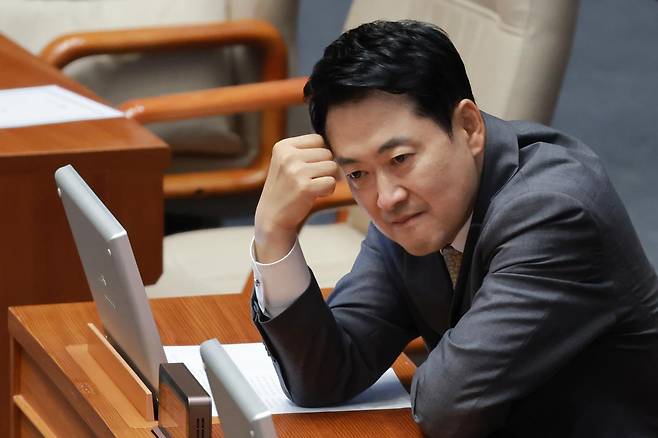 장동혁 국민의힘 대표가 30일 국회에서 열린 7월 임시국회 제3차 본회의에 참석해 있다. 연합뉴스