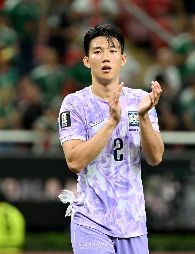 2026 북중미월드컵 A조 예선 대한민국 대 멕시코 경기가 19일(한국 시간) 멕시코 과달라하라 에스타디오 아크론에서 열렸다.수비수 이한범이 경기를 마무리하고 있다. 2026.06.19. /사진=김진경 kim.jinkyung@