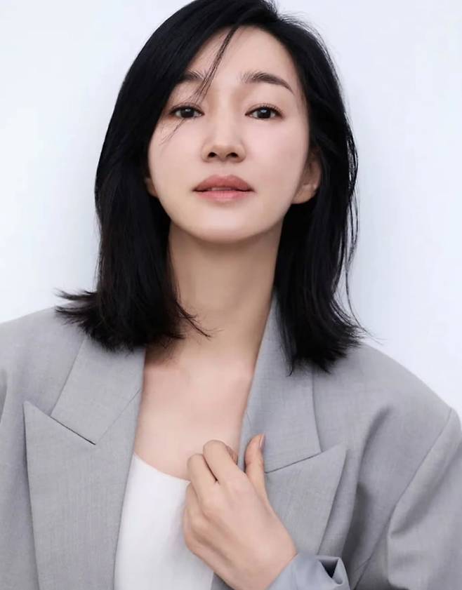 사진 = 수애 인스타그램