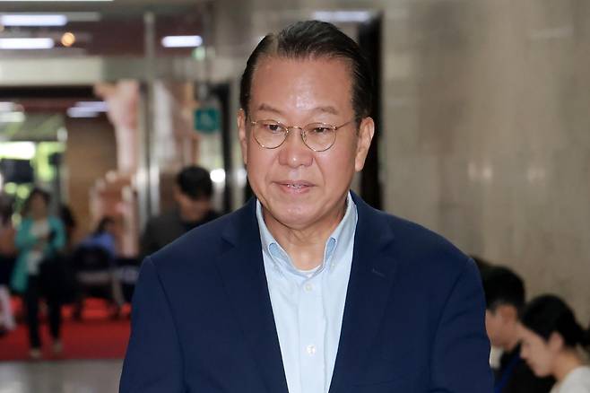 국민의힘 권영세 의원이 지난달 13일 국회에서 열린 국민의힘 정점식 원내대표와 4·5선 의원 간 간담회에 참석하고 있다. 연합뉴스