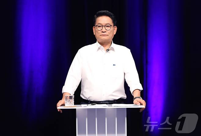 전남광주통합특별시 서구 KBC 광주방송에서 10일 열린 더불어민주당 당대표 후보 TV 토론회에서 송영길 후보가 발언하고 있다. 2026.8.10 ⓒ 뉴스1 안재영 기자