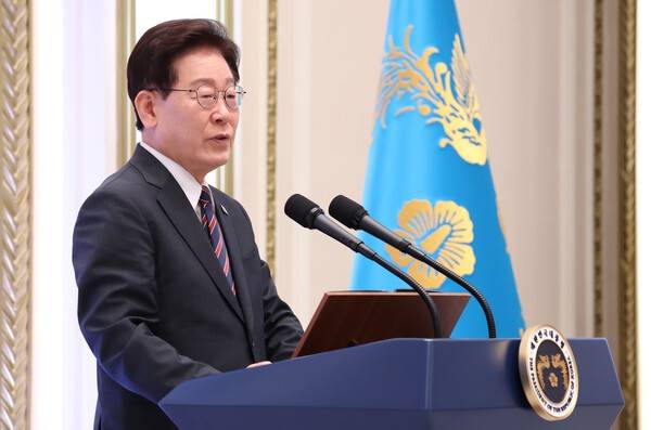 이재명 대통령이 13일 청와대 영빈관에서 열린 국가유공자 및 보훈 가족 초청 오찬에서 인사말을 하고 있다. 연합뉴스