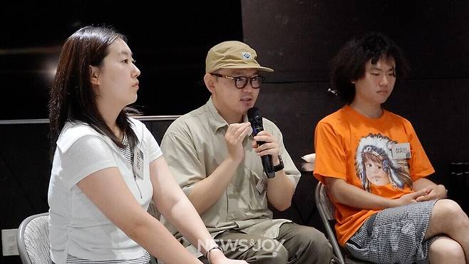 간호사, 공무원, 변호사, 활동가, 목회자 등 다양한 직업에 종사하는 참석자들은 각자 일터에서 어떻게 이주민을 섬길 수 있을지 의논했다. 뉴스앤조이 안디도