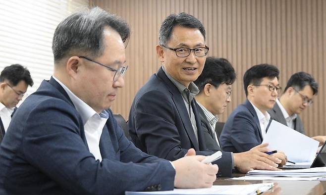 허장 재정경제부 차관이 14일 서울 중구 은행회관에서 '외환건전성협의회 겸 MSCI TF 회의'를 주재하고 있다. 재정경제부 제공