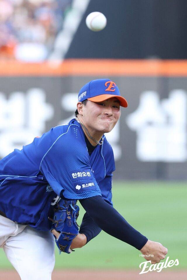 한화 이글스 박준영이 30일 대전 한화생명볼파크에서 열린 롯데 자이언츠전에서 투구를 진행하고 있다./한화 이글스 제공