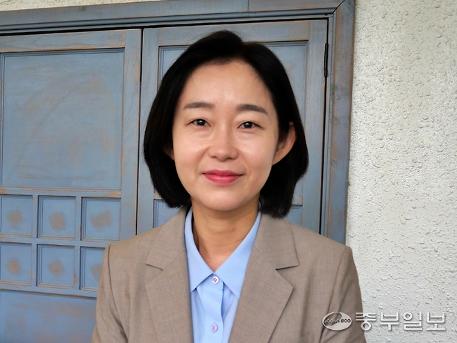 김재연 진보당 평택시지역위원장이 지난 14일 평택시 현안을 해결할 방안을 설명한다. 조미림 기자