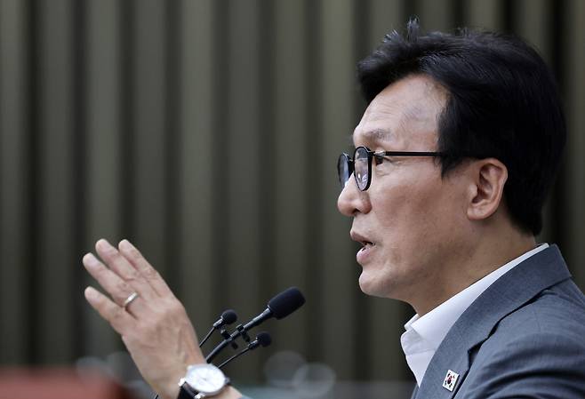 김민석 더불어민주당 대표가 20일 국회에서 열린 의원총회에서 발언하고 있다. 박민규 선임기자