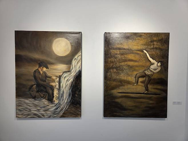 김원숙 개인전 전시 전경 (서울=연합뉴스) 박의래 기자 = 서울 원서동 예화랑에서 열리는 김원숙 개인전 '영원한 봄'에 전시 된 '영원한 봄' 연작들. 2026.8.19. laecorp@yna.co.kr