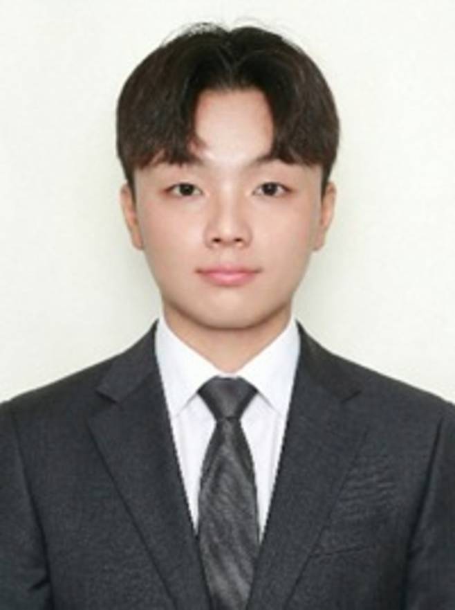 김석현