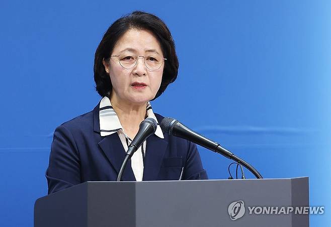 추미애 경기지사, 경기도 재정 비상 선언 (수원=연합뉴스) 홍기원 기자 = 추미애 경기도지사가 지난 5일 경기도 수원시 경기도청에서 '경기도 재정 비상 상황' 선언 기자회견을 하고 있다. 2026.8.5 xanadu@yna.co.kr