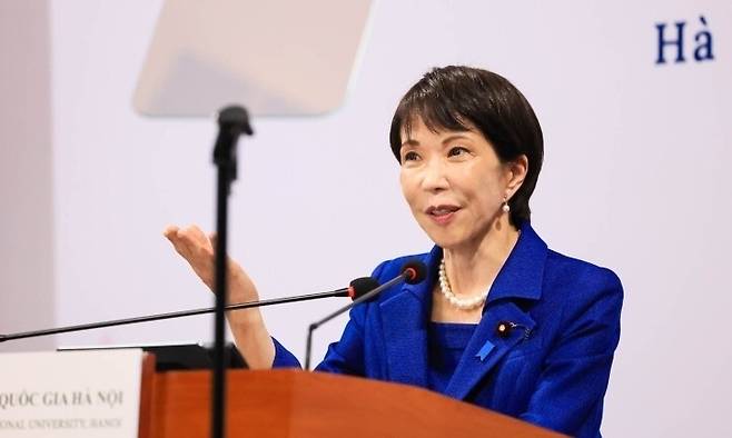 다카이치 사나에 일본 총리가 지난 5월 베트남 하노이 한 대학 강연에서 ‘자유롭고 열린 인도태평양\\\' 구상에 대해 설명하고 있다. 일본 내각부 제공