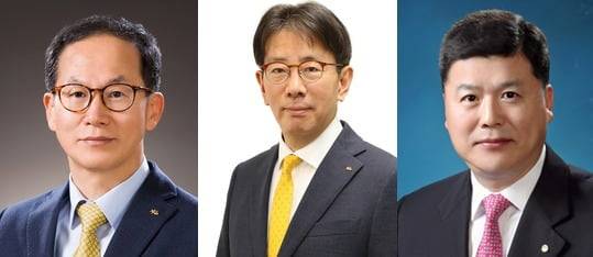 왼쪽부터 양종희 KB금융 회장, 이재근 KB금융 부문장, 권광석 전 우리은행장. /뉴스1