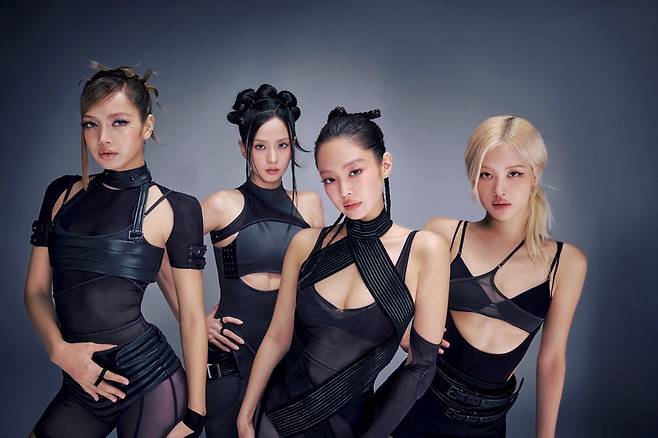 걸그룹 블랙핑크. 왼쪽부터 리사, 지수, 제니, 로제. YG엔터테인먼트