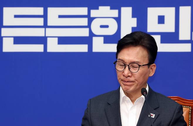 김민석 더불어민주당 대표가 1일 여의도 국회에서 열린 민주당 경찰개혁추진단 1차 회의에 참석해 생각에 잠겨 있다. 2026.09.01 뉴시스