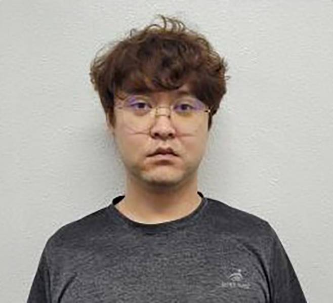 20대 중국인 여성 유학생을 살해하고 시신을 훼손한 혐의(살인·시체손괴 등)를 받는 중국인 대학강사 정창성(31) ⓒ경북경찰청 제공